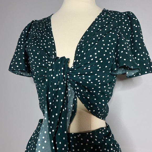 Two Piece Matching Wrap top and Skirt Set - Picture 4 of 4